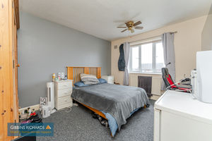 Bedroom- click for photo gallery